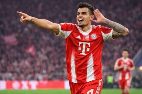 三强逐梦三冠王：拜仁、阿森纳、葡体谁能笑到最后