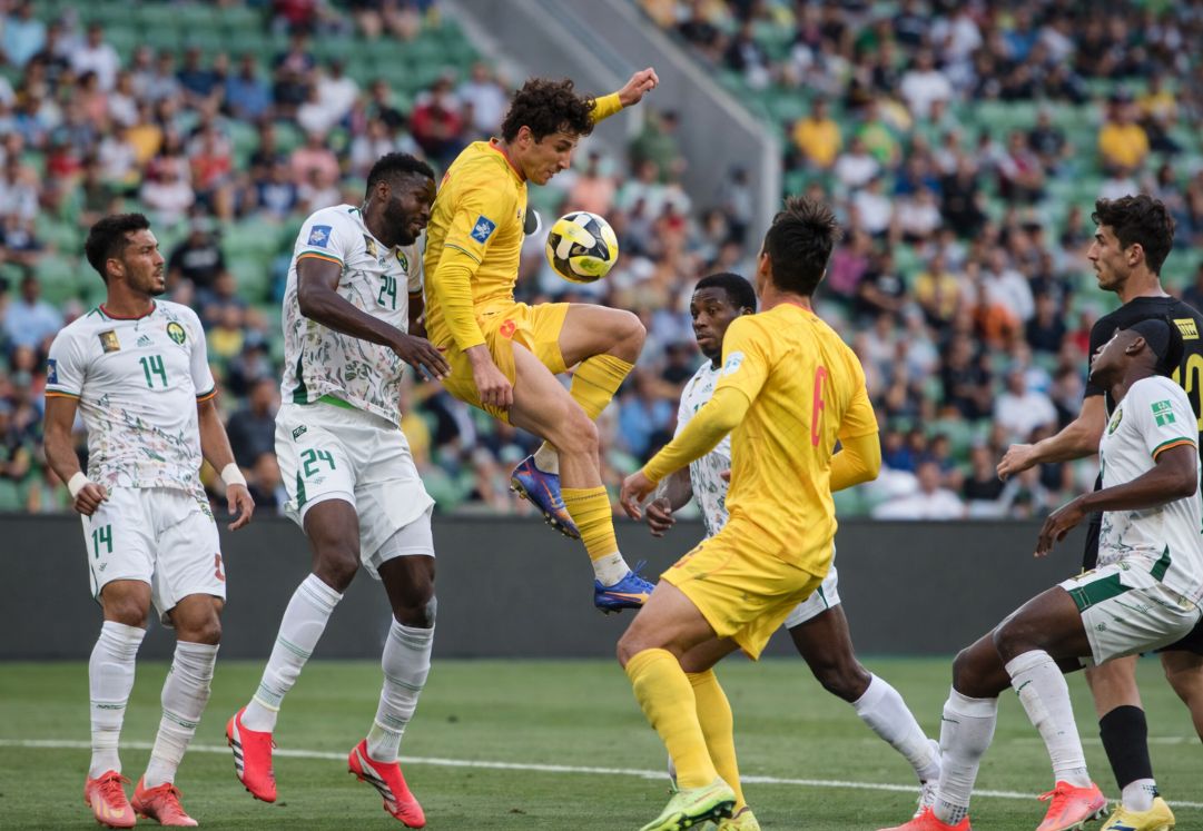 邵佳一引领国足新风尚，“态度决定一切”重振信心